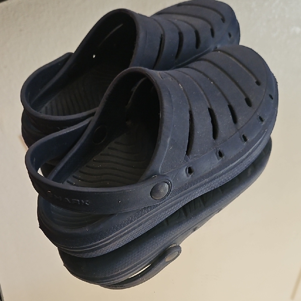 Kids Navy Clogs - Picture 3 of 7